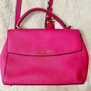 Michael Kors crossbody. I used it Mayb 2 times.